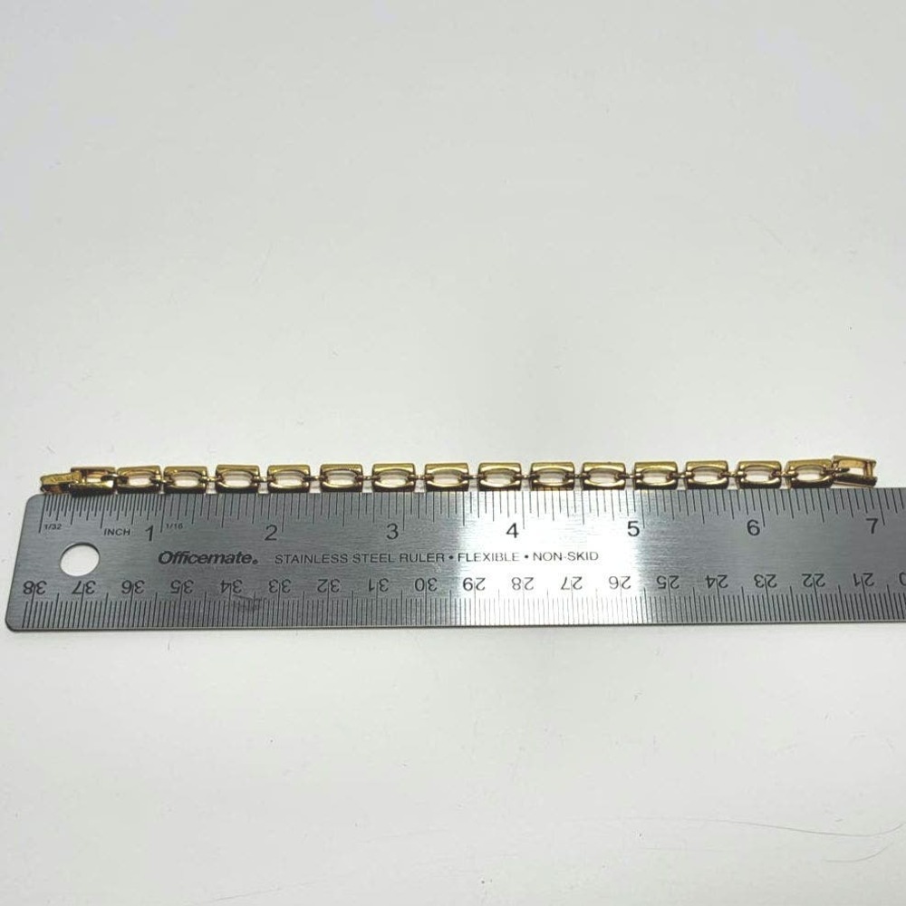 Trifari Gold Tone Rectangular Link Bracelet Vintage Fold Over Clasp 7.25 Inch - Picture 5 of 5